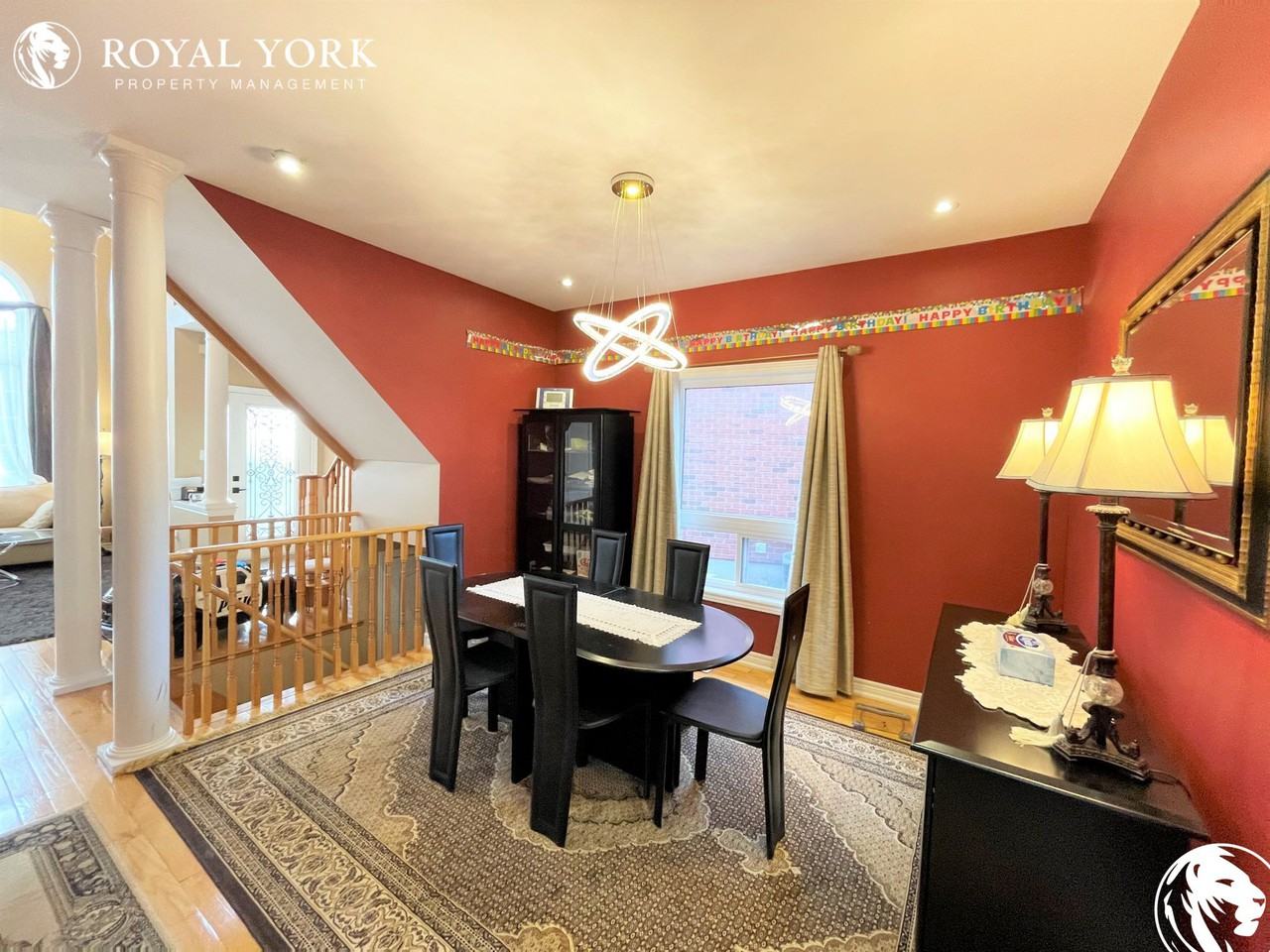 70 Morland Cres - Photo 3 of 33
