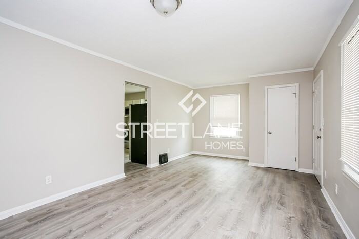 967 S Richardson Ave - Photo 3 of 15