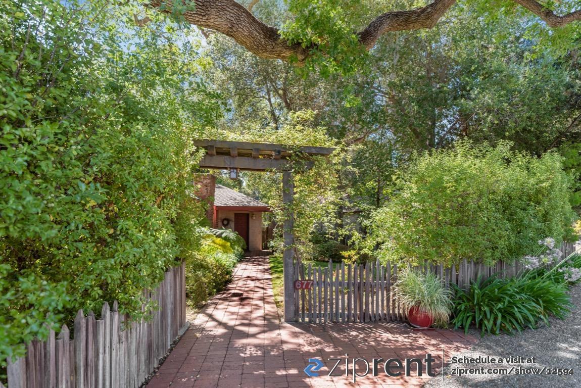 677 Linden Ave - Photo 2 of 26