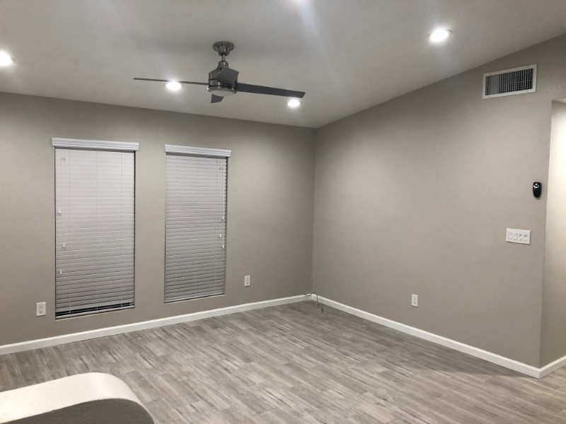 2328 E 6th St - Photo 2 of 13