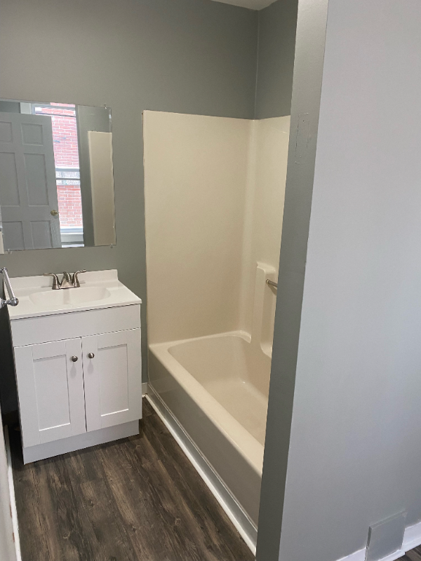 360 Cumberland Ave #1 - Photo 6 of 6