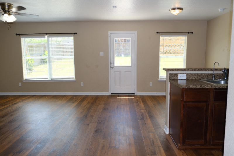 3903 Southern Fld - Photo 4 of 29