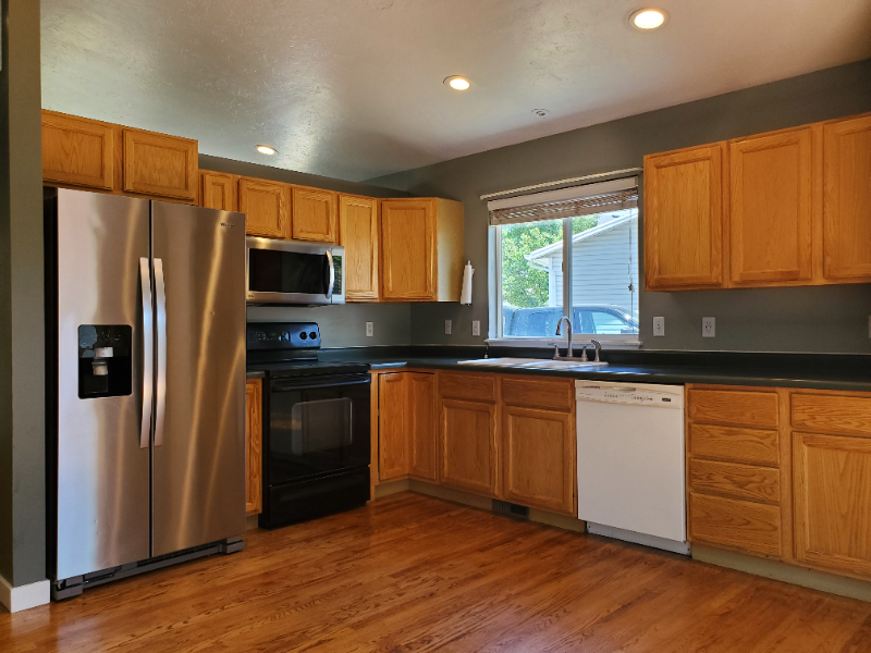 864 N Aly - Photo 4 of 17