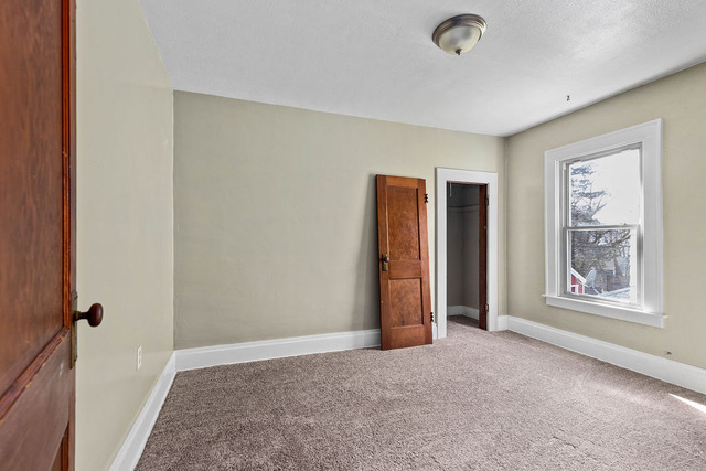 201 Hartson St - Photo 2 of 14