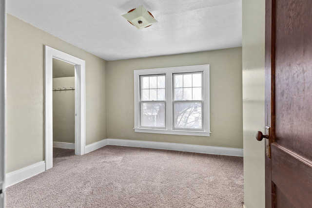 201 Hartson St - Photo 4 of 14