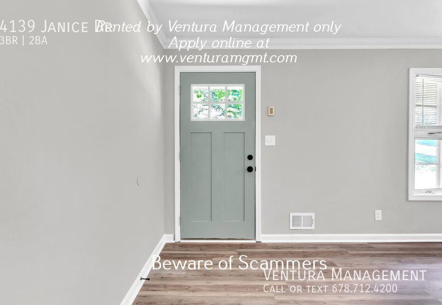 4139 Janice Dr - Photo 4 of 37