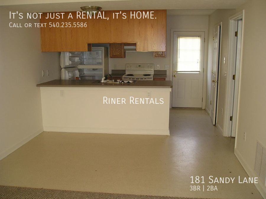 181 Sandy Ln - Photo 2 of 10