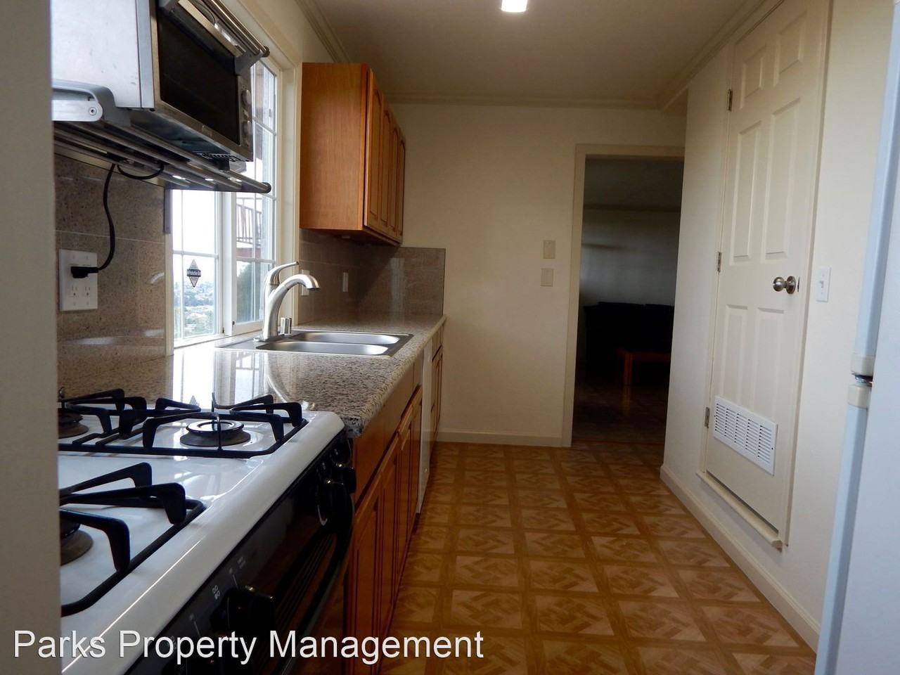 9021 Seneca St - Photo 2 of 12