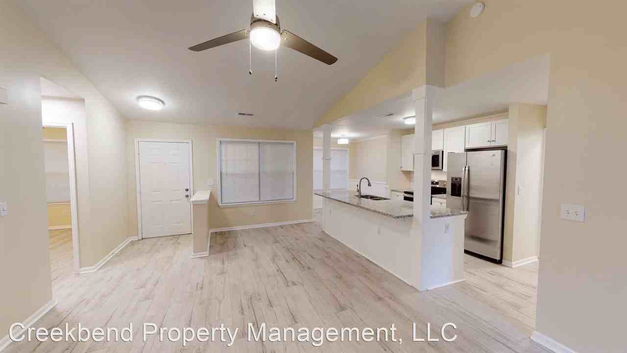 1782 Dogwood Rd - Photo 3 of 20