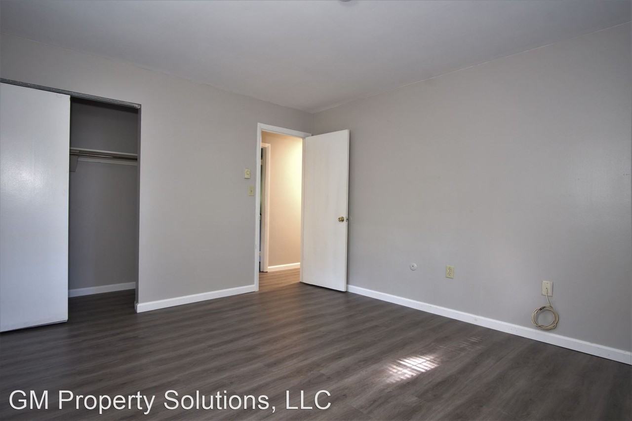 820 Clifton Heights Rd - Photo 3 of 14