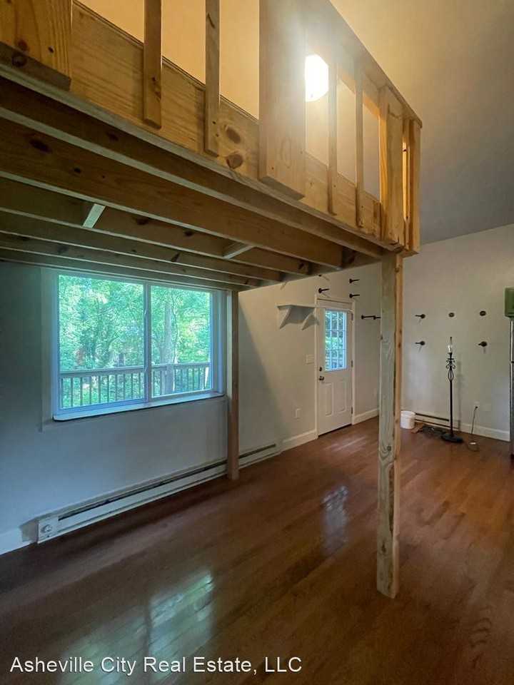 133 Courtland Avenue - Photo 3 of 8