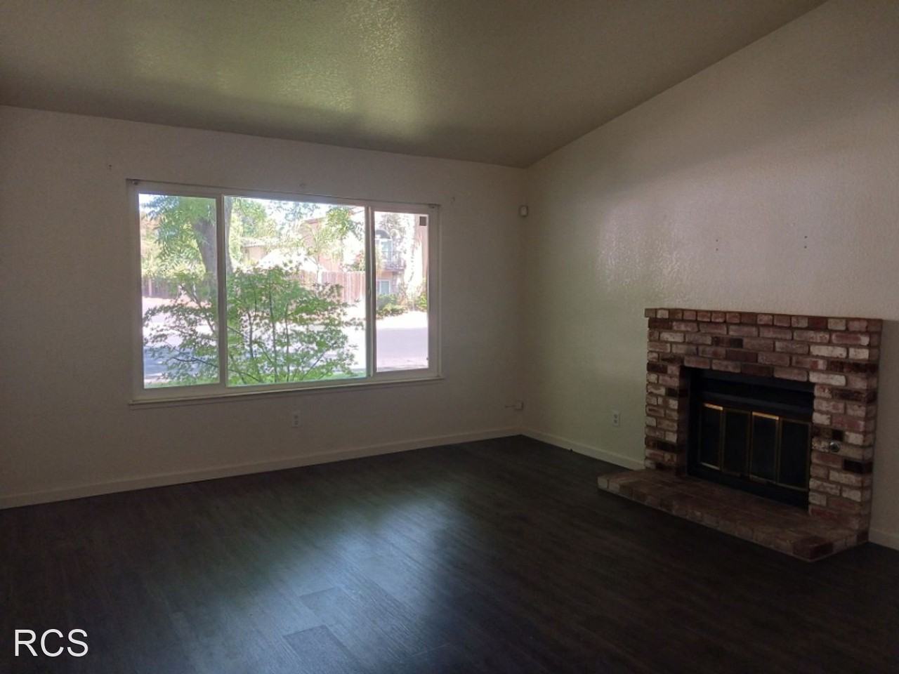 1316 Sylvan Meadows Dr - Photo 2 of 10