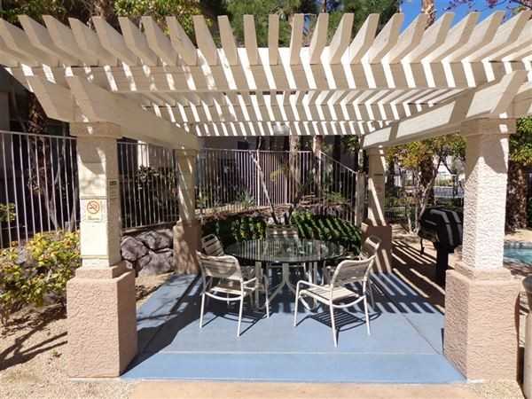 Vistana 204 - $850 - 2Bed - Photo 2 of 8