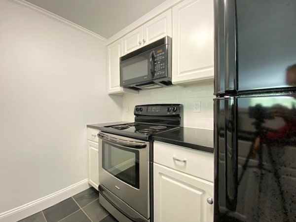 1933 Commonwealth Avenue #108 - Photo 3 of 26