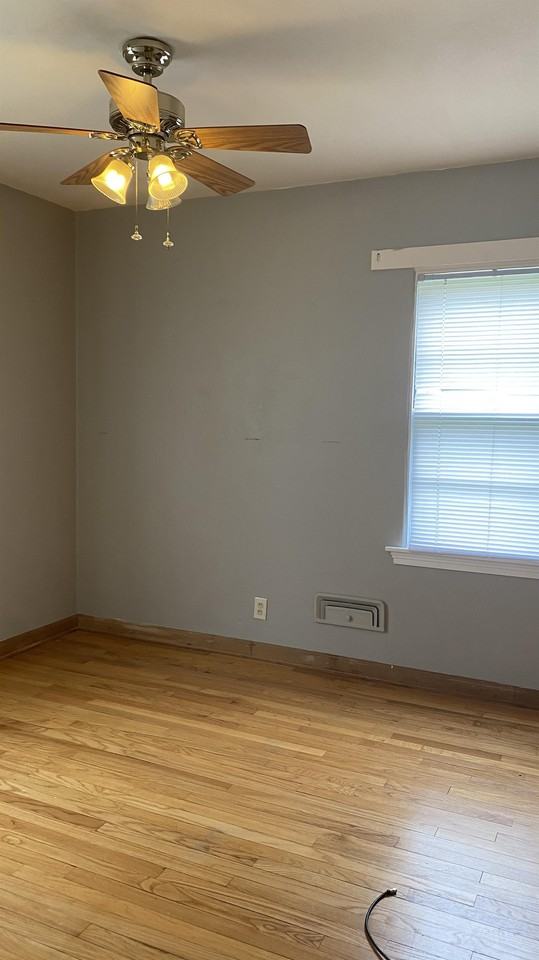1428 30th St Ne #1 - Photo 7 of 13