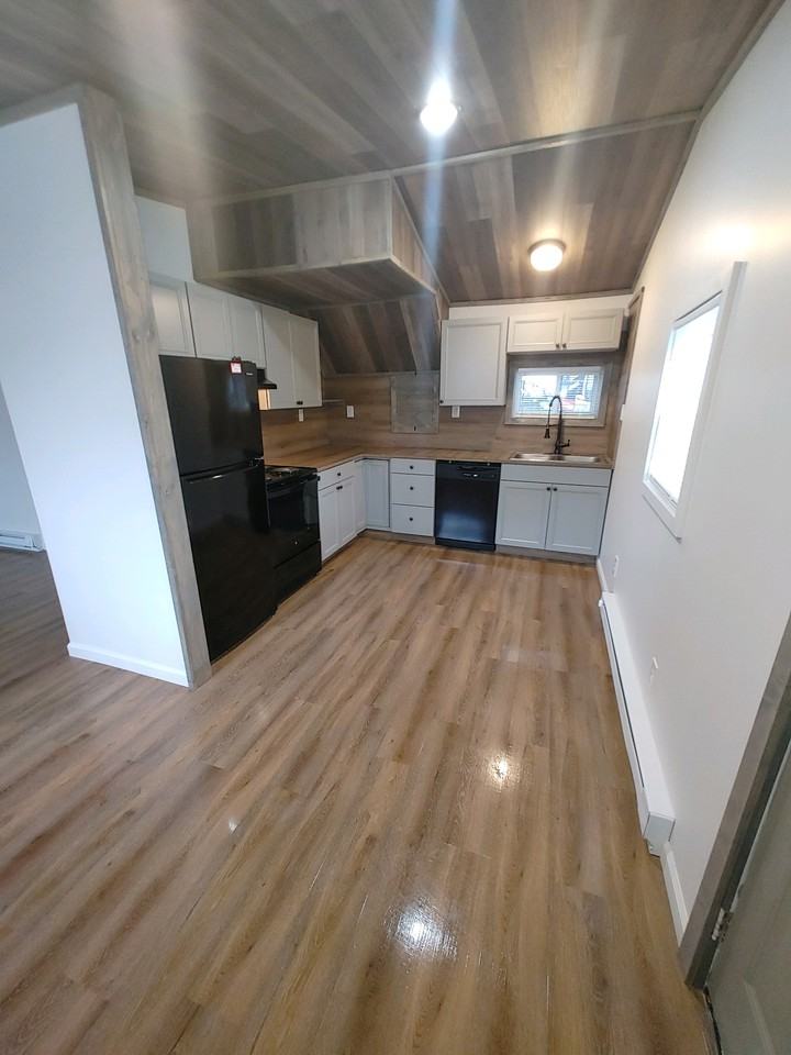 4494 New York 364 - #3 - Photo 2 of 20