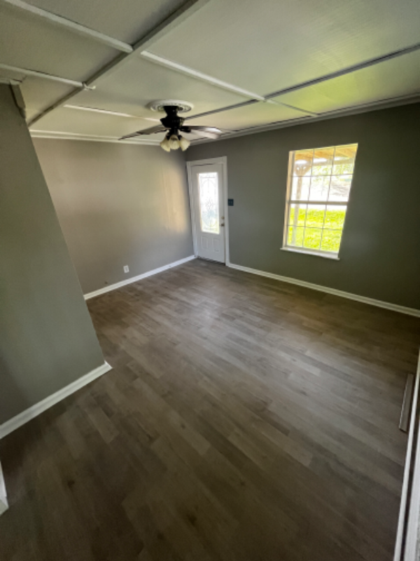 4817 Wilson St - Photo 5 of 16