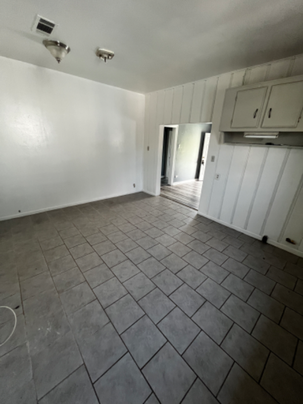 2310 18th St - Photo 6 of 26