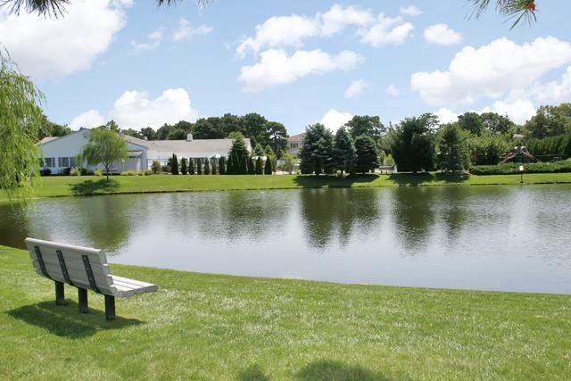 Spruce Pond Country Club Apartments - Photo 3 of 20