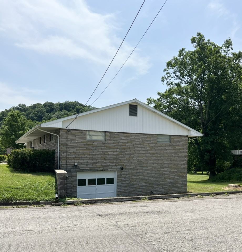 537 Second Ave - Photo 2 of 20