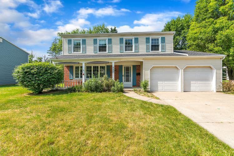 537 Dussel Dr #1 - Photo 3 of 30