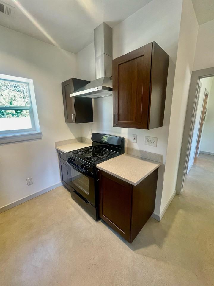 500 Granite Hill Ct #2 - Photo 4 of 13