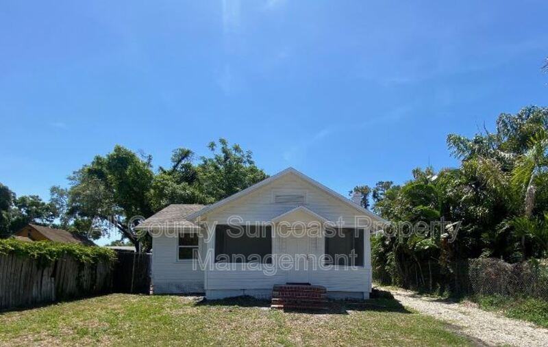 713A Seneca St #D - Photo 2 of 10