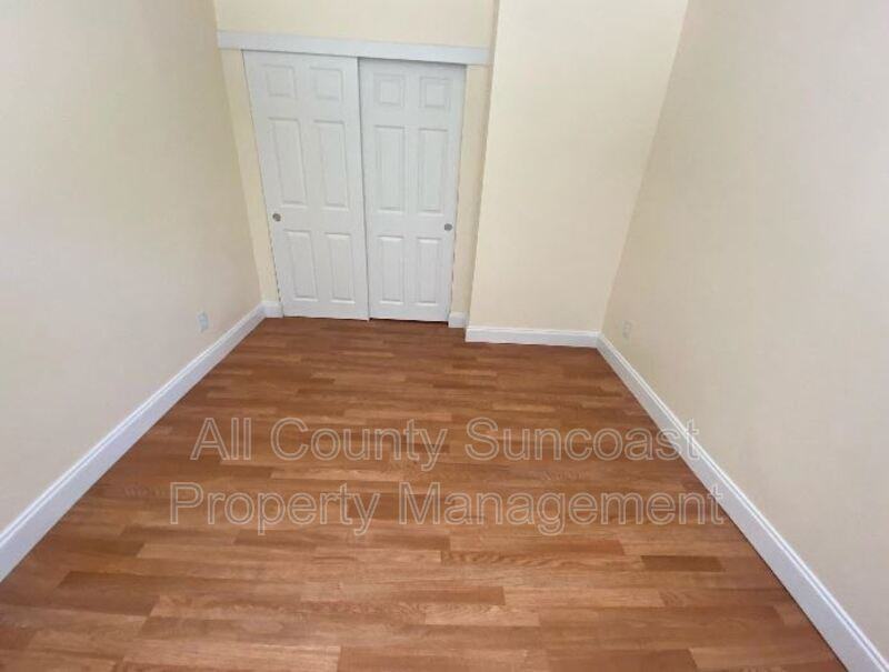 713A Seneca St #D - Photo 7 of 10