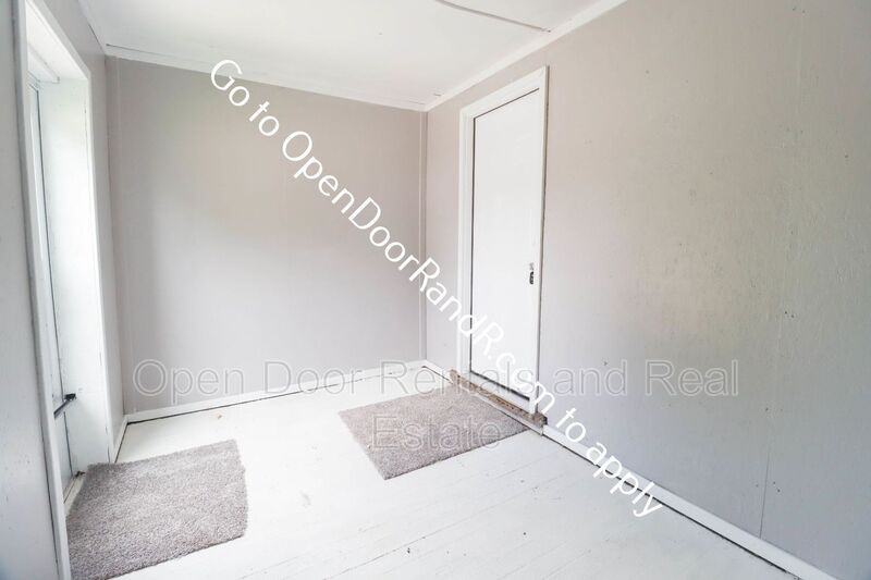 112 James St - Photo 3 of 13
