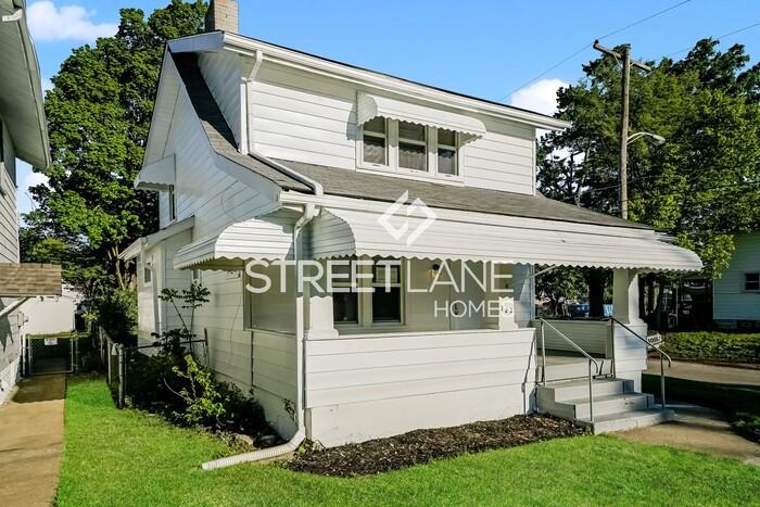 723 S Richardson Ave - Photo 2 of 15