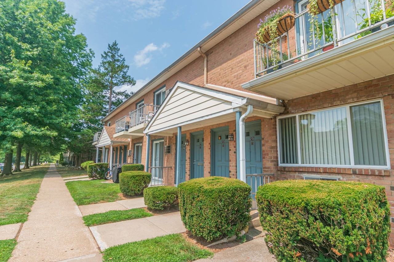 Independence Crossing Apartments - Photo 2 of 27