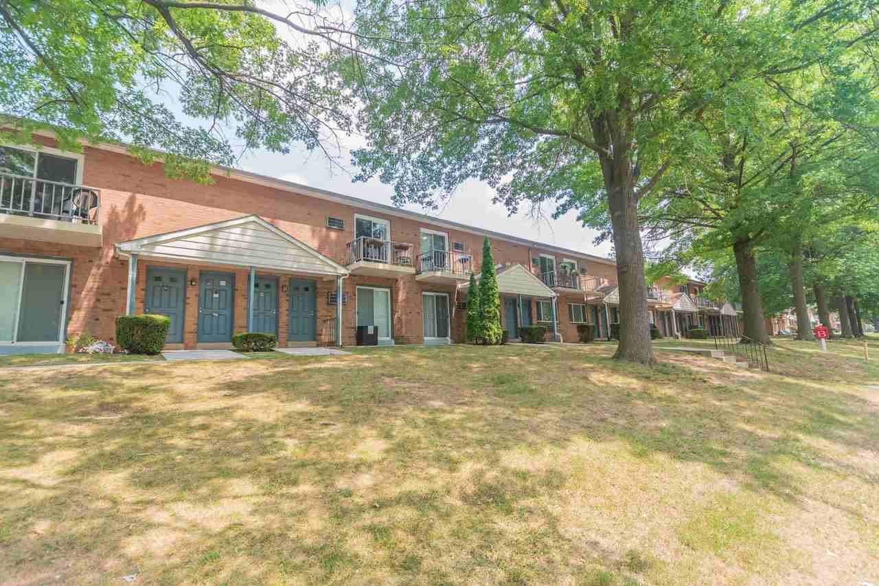 Independence Crossing Apartments - Photo 3 of 27