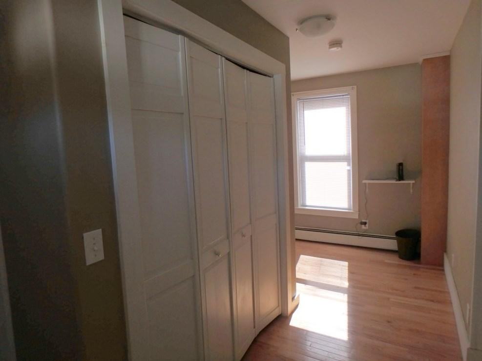 37 Leverett St - Photo 4 of 18