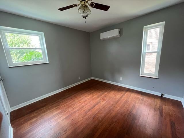 1239 9th St - Photo 2 of 8