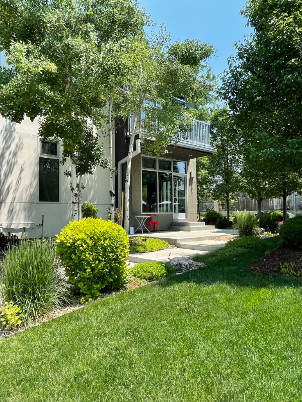 402 Harrison St - Photo 5 of 31