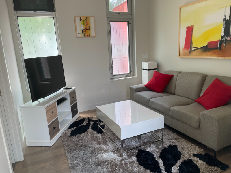 402 Harrison St - Photo 7 of 31