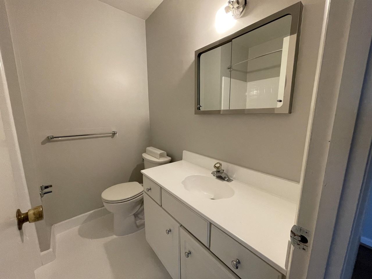 810 Loxford Ter #1 - Photo 7 of 24