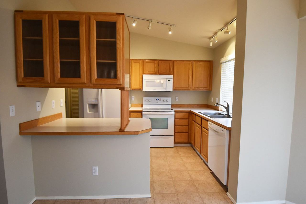 31507 121st Pl Se - Photo 3 of 10