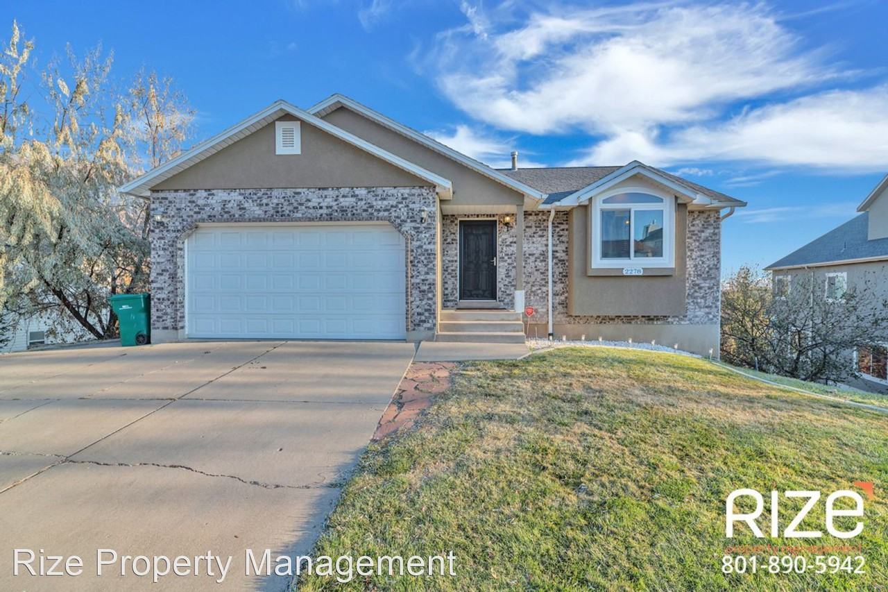 2278 E 2900 N - Photo 2 of 15
