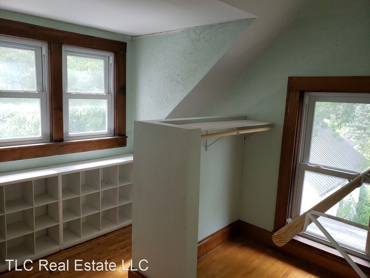 275 E Main St - Photo 2 of 26