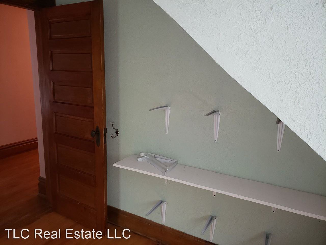 275 E Main St - Photo 3 of 26