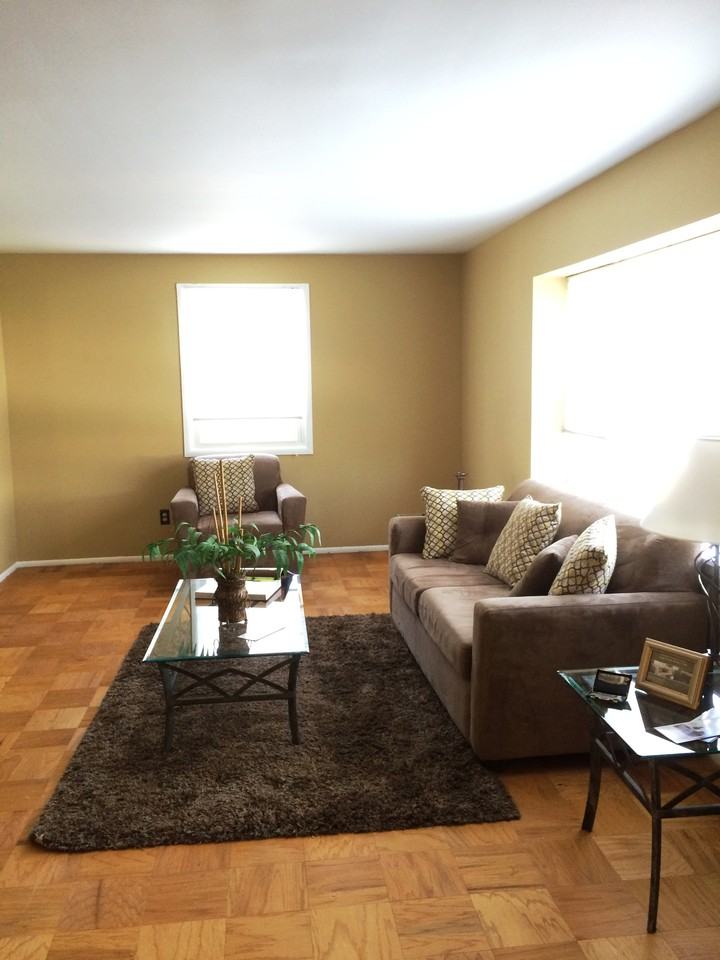 214 Doncaster Rd - Photo 3 of 21