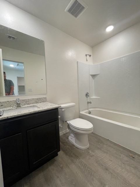 1553 E Kendall Pl - Photo 6 of 6
