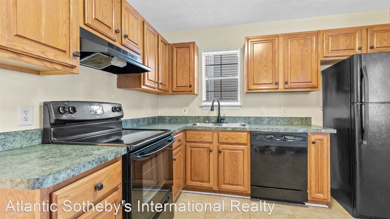 2904 Middle Towne Cres - Photo 3 of 38