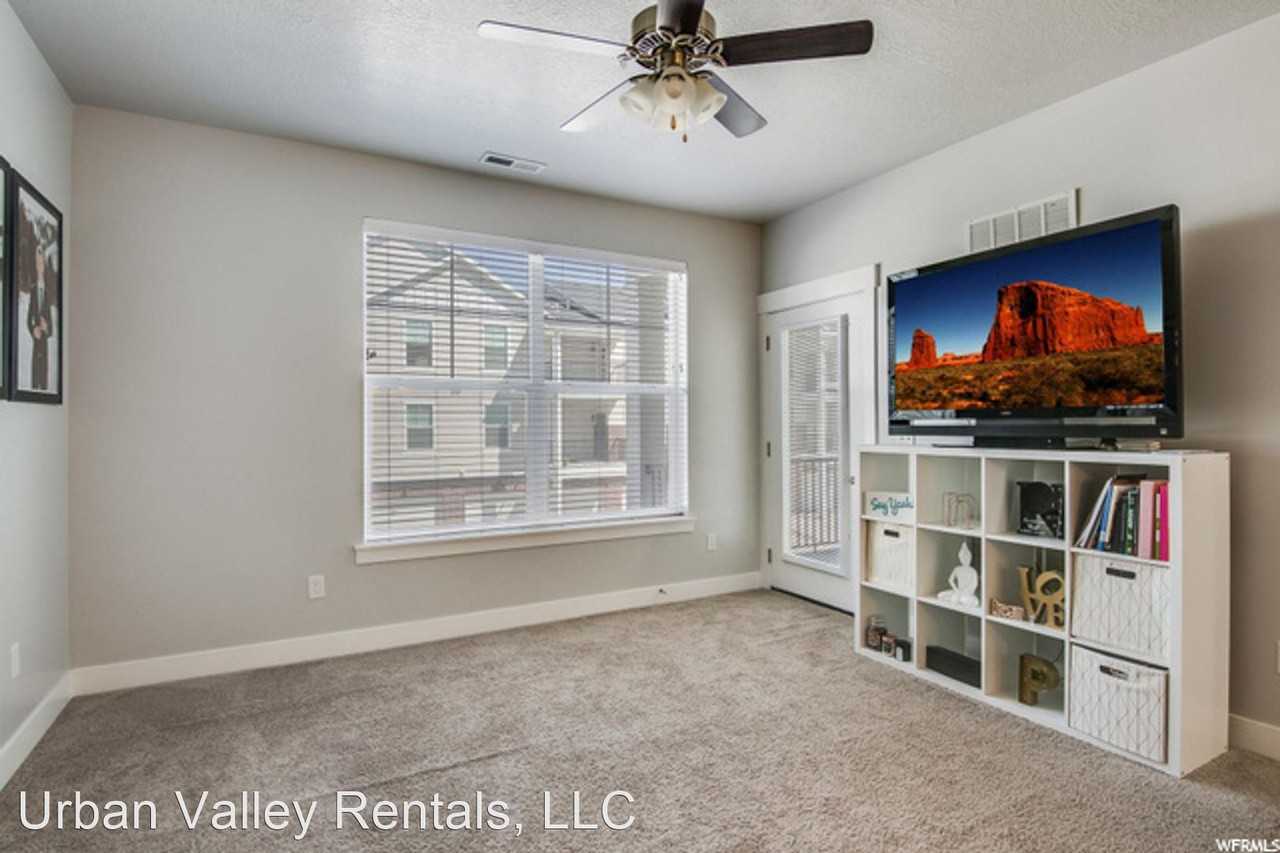 3765 W 1850 N - Photo 3 of 16