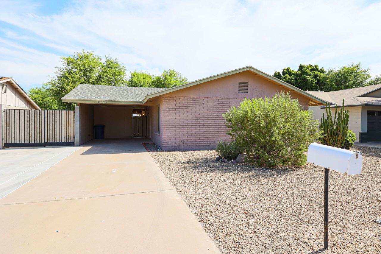 2156 E Yale Dr - Photo 2 of 37