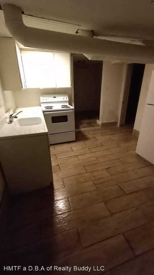 1203 11th Street - Photo 3 of 6