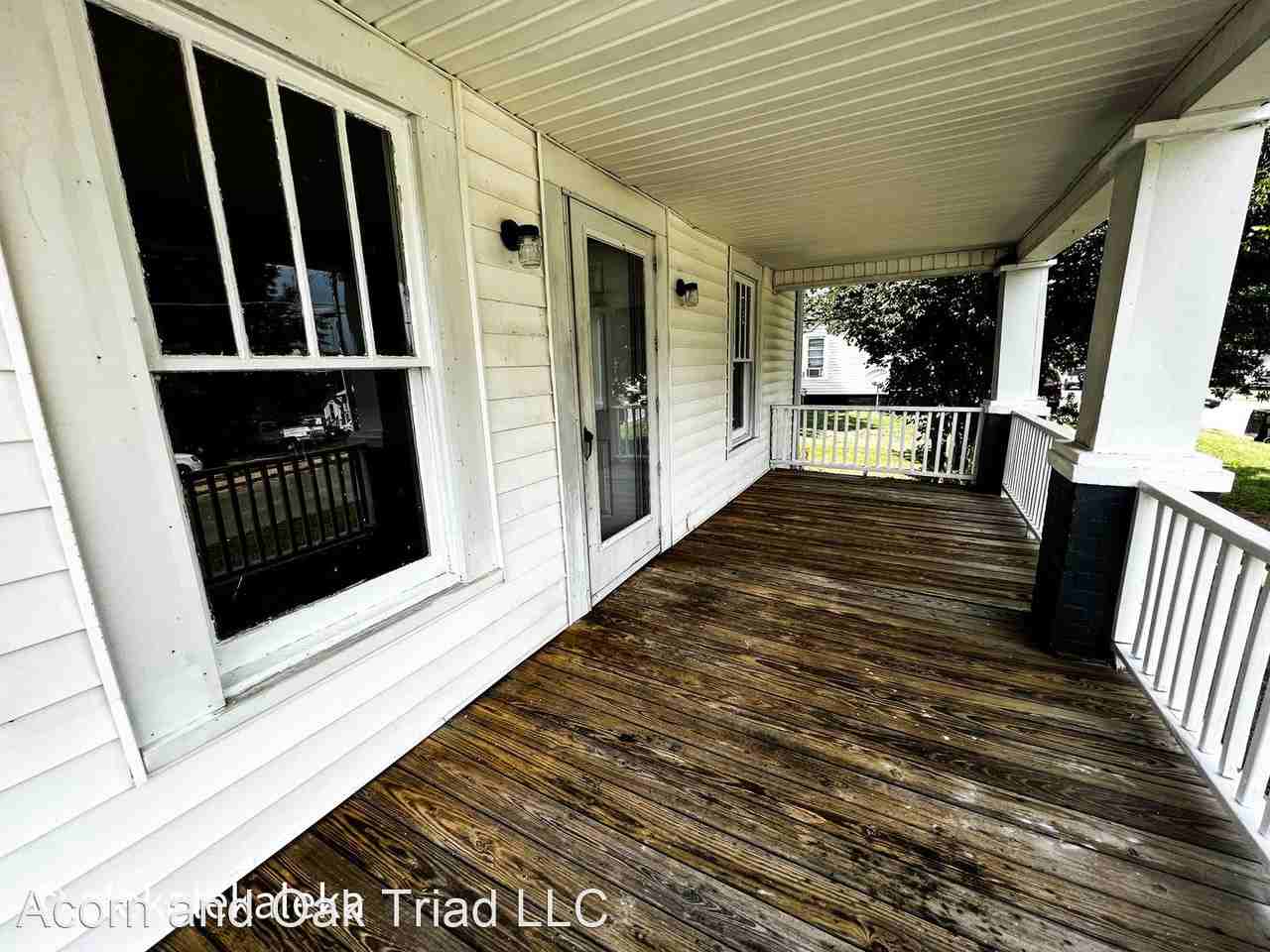 216 N Logan St - Photo 2 of 21