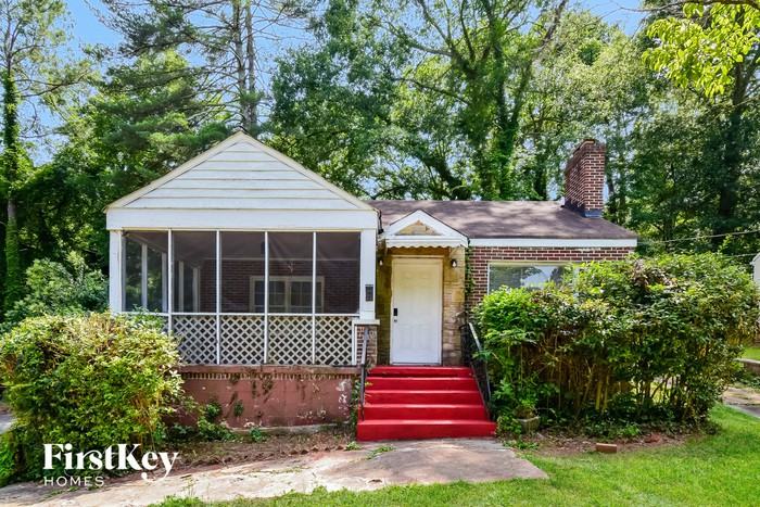 1550 Mayflower Ave Sw - Photo 2 of 15