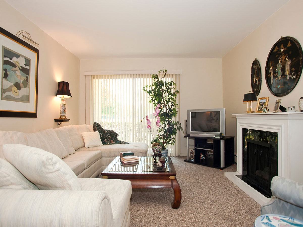 9301 Kenton Ave - Photo 5 of 6